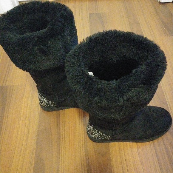 Juicy Couture Boots - Picture 2 of 5